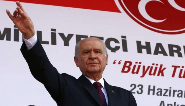 دولت بهجلي زعيم حزب الحركة القومية