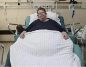 خطأ طبي غريب.. رجل دخل المستشفى لإجراء عملية قلب مفتوح فأجروا له ولادة قيصرية!