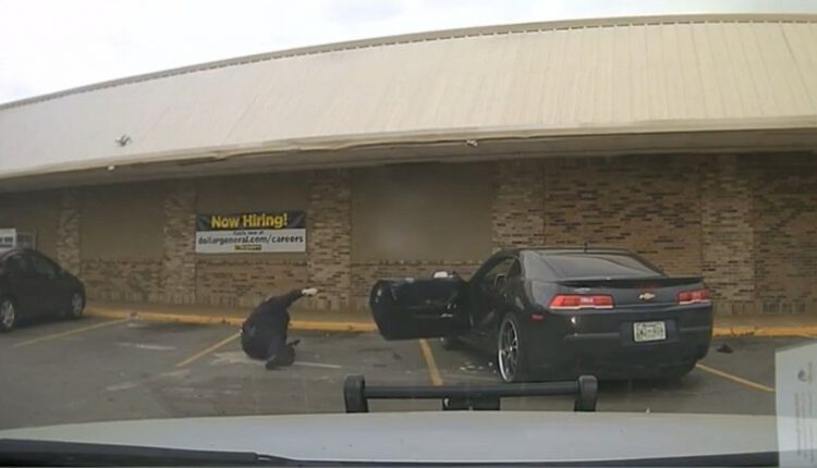 إطلاق نار بين شرطي وامرأة