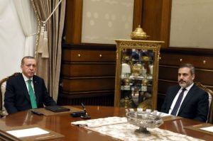 هاكان فيدان مع الرئيس رجب طيب أردوغان