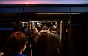 امتلاء المواصلات باسطنبول يتسبب في ارتفاع الإصابات بكوفيد 19 6 امتلاء المواصلات باسطنبول يتسبب في ارتفاع الإصابات بكوفيد 19 5