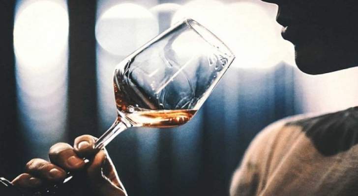 بالفيديو .. نجمة سعودية تتعرض للانتقادات بسبب رقصها تحت "تأثير السكر" 1