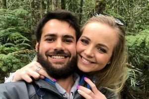 اتهام صاحب فندق بقتل عروسين شابين خلال إقامتهما