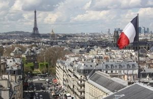 “اختبارات عذرية” ببرنامج تلفزيوني يثير غضبا في فرنسا