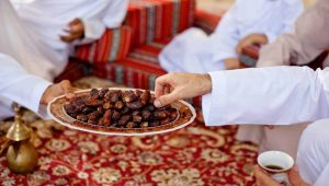 متى يكون الإفطار في نهار رمضان عبادة؟