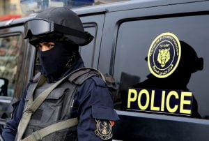 تفاصيل فاجعة اغتصاب معتقل مصري من 10 رجال أمن