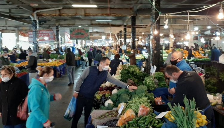 رقم ضخم.. كم يهدر الأتراك من الطعام سنويًا؟