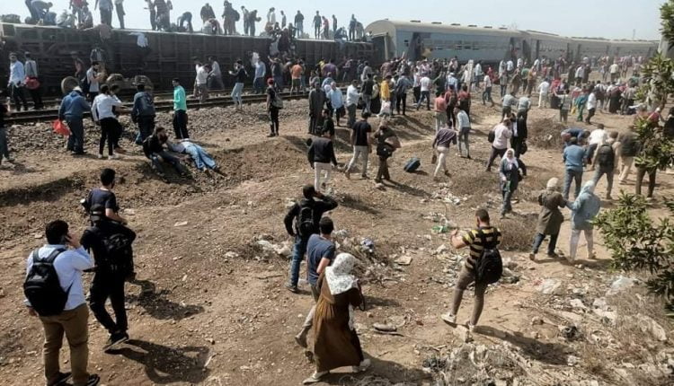 عاجل: أكثر من 100 إصابة بانقلاب قطار جديد في مصر