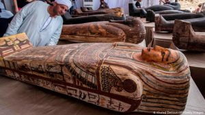 مصر..موكب مهيب خلال نقل ملوك مصر القديمة