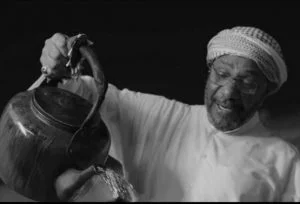 أشهر بائع شاي بالرياض