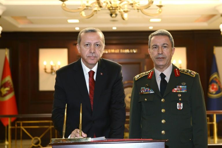 الدفاع التركية عن بيان الجنرالات المتقاعدين: لا يمكن استخدام الجيش كأداة للطموحات الشخصية