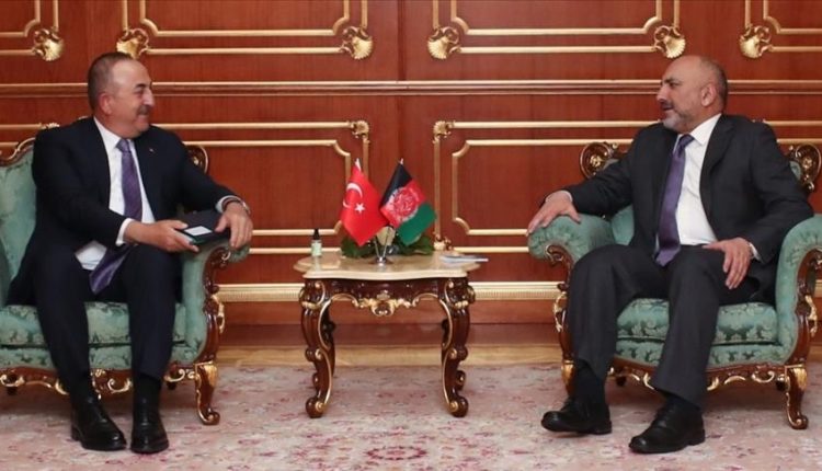 وزير الخارجية التركي يبحث مع نظيره الأفغاني عملية السلام