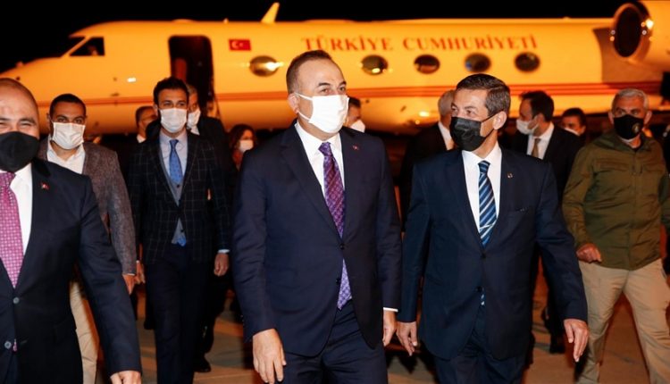 وزير الخارجية التركي يصل قبرص التركية لإجراء محادثات بشأن القضية القبرصية
