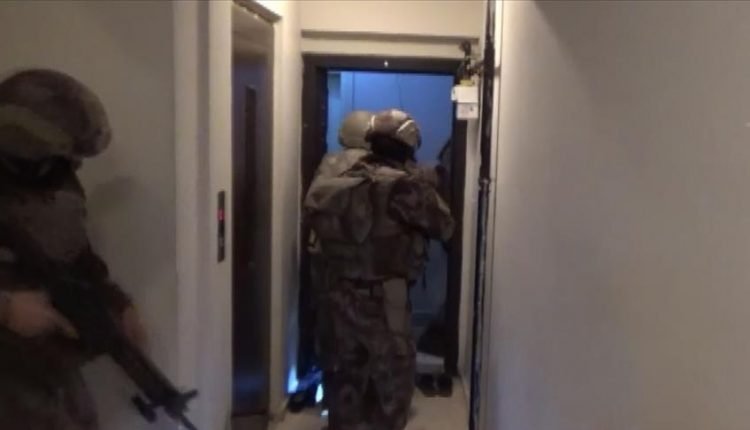 الأمن التركي يلقي القبض على 11 شخصًا يشتبه بصلاتهم بتنظيم داعش الإرهابي