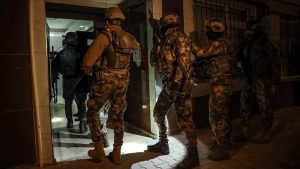 اعتقال 35 مشتبهًا بالانتماء لتنظيم داعش الإرهابي في إسطنبول