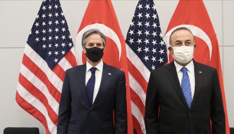 وزير الخارجية التركي يهاتف نظيره الأمريكي لبحث عدد من القضايا