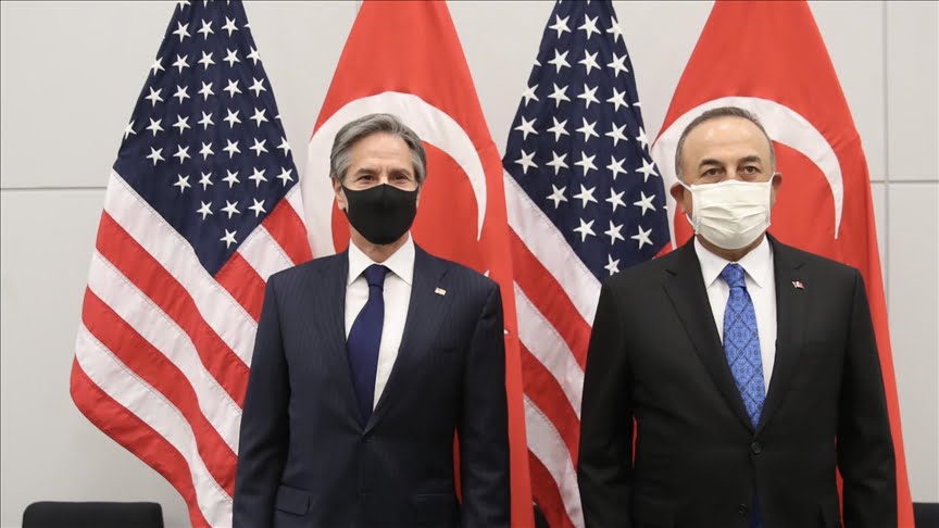 وزير الخارجية التركي يهاتف نظيره الأمريكي لبحث عدد من القضايا