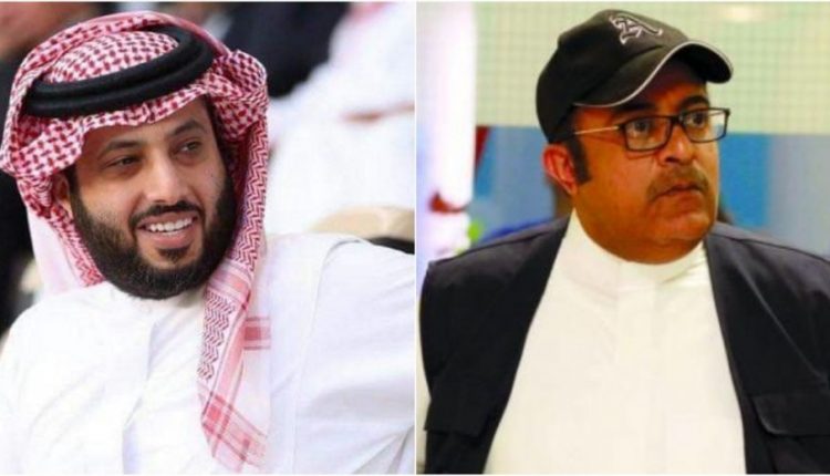 خالد الفراج يقلد تركي آل الشيخ