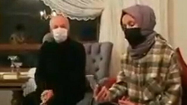 وزير الصحة التركي يقنع مواطنة تركية بالحصول على لقاح كورونا.. التفاصيل 21