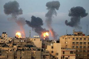 في غضون 40 دقيقة ..  160  طائرة أطلقت  450  صاروخًا على 150  هدفًا مدنيًا في قطاع غزة