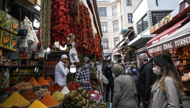 هل تنجح تركيا في خفض معدل التضخم إلى 24% نهاية العام الجاري؟
