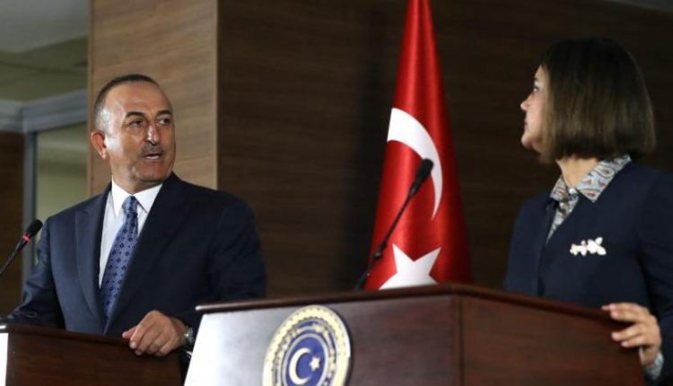 وزيرة الخارجية الليبية تطالب تركيا بالانسحاب من ليبيا.. كيف رد أوغلو عليها؟