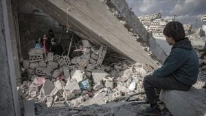 ثمن الحرب الباهظ.. أكثر من 1.2 مليون يتيم في إدلب السورية