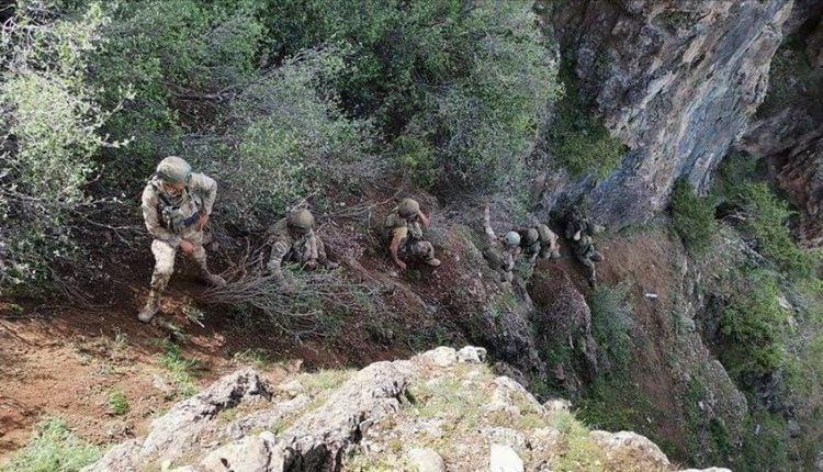 الجيش التركي يحيد إرهابيين شمالي العراق