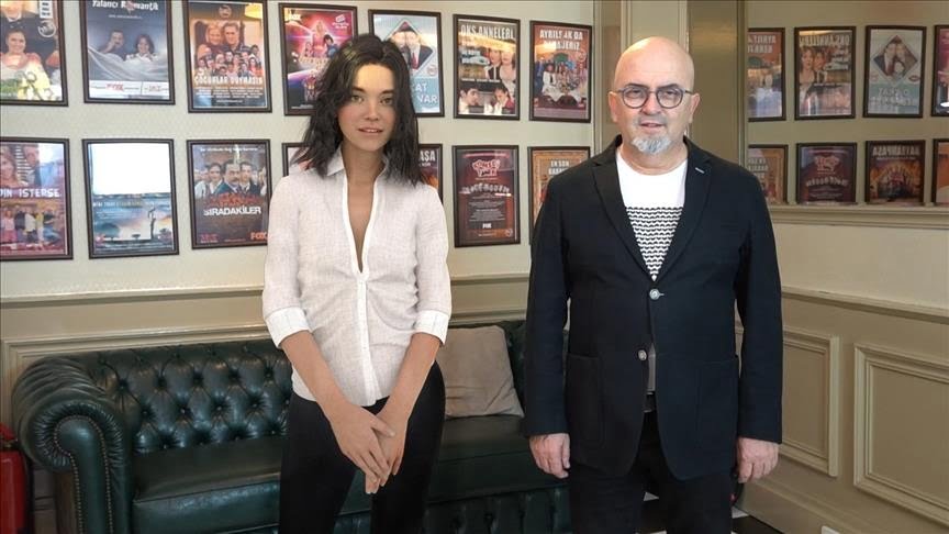 أيبيرا.. أول ممثلة آلية تركية توقع عقدًا لبطولة فيلم 9