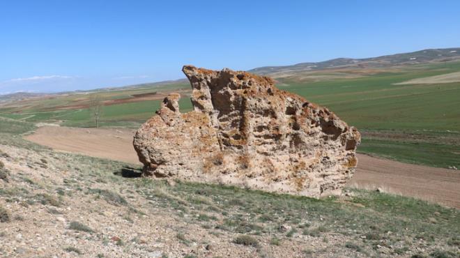 تركيا.. صخرة الخرافات تثير الجدل في سيفاس 10