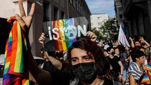 العدالة والتنمية التركي يقدم اقتراحًا لمنع زواج المثليين للبرلمان التركي