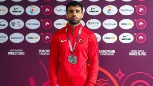 بطولة بيتلاسينسكي