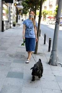 الممثلة التركية بادا ايشيل غاضبة والسبب لقاح كورونا