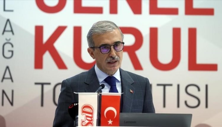 إسماعيل دمير