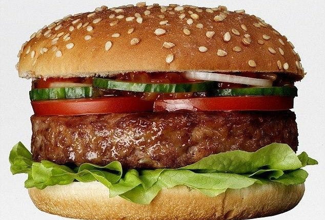 الوجبات السريعة تجعل الإنسان غبياً