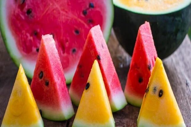 أيهما أكثر فائدة البطيخ الأحمر أم الأصفر؟