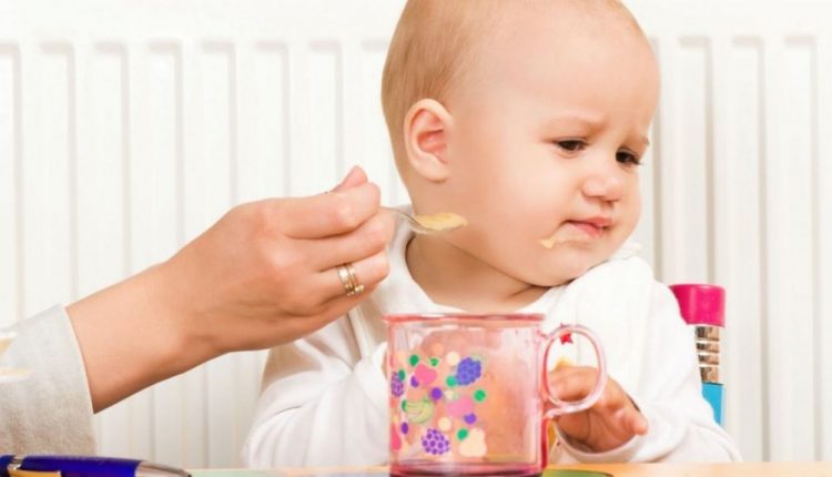 علامات تدل على امتلاء معدة طفلك