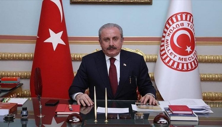 رئيس البرلمان التركي يهنئ نظيره في الجبل الأسود باليوم الوطني