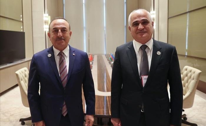 تشاووش أوغلو يلتقي نظيره الكويتي ونائب رئيس وزراء أذربيجان