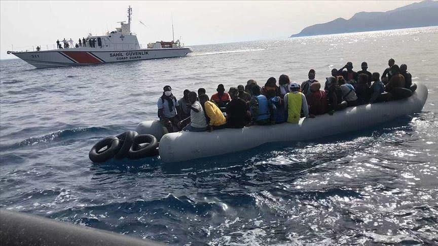 إنقاذ 39 طالب لجوء أعادتهم اليونان