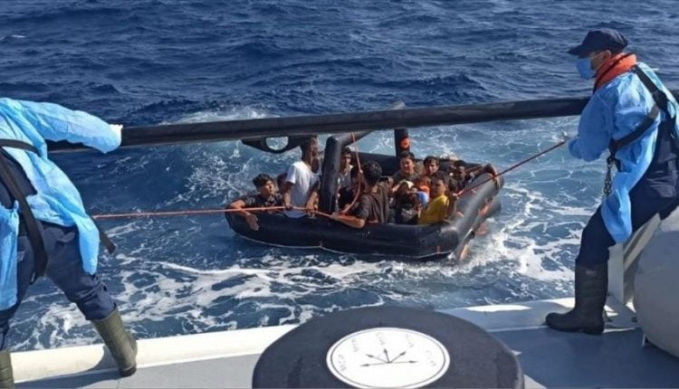 تركيا.. إنقاذ 388 طالب لجوء أرغمتهم اليونان على العودة