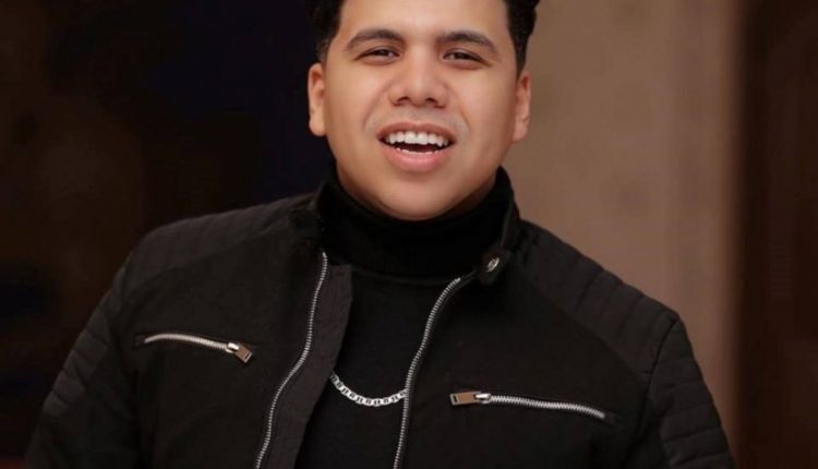 قرار مفاجئ بإيقاف المطرب المصري عمر كمال عن الغناء