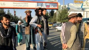 طالبان تقطع شوطا كبيرا في طريق تشكيل الحكومة وتهديدات بعزلها دوليًا