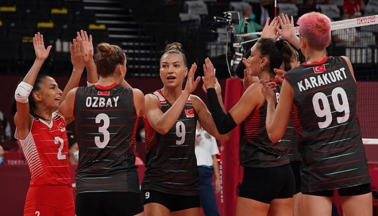 طائرة.. منتخب سيدات تركيا يواجه كوريا الجنوبية الأربعاء