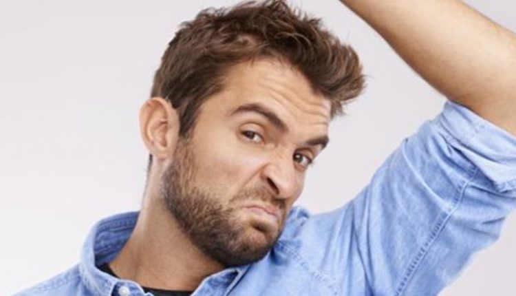 أطعمة تسبب رائحة العرق الكريهة