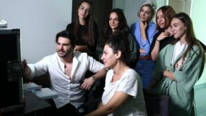 الممثل التركي تولجهان سايشمان في بطولة مسلسل جديد