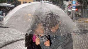الأرصاد الجوية تحذر من أمطار غزيرة في مناطق متفرقة من تركيا