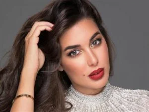 ياسمين صبري تفاجئ الجمهور وتعلق على خبر اعتزالها التمثيل