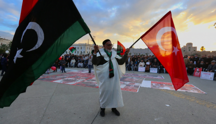 اليونان "تتهجم" على الاتفاقات الليبية التركية ونجل معمر القذافي يصل إلى تركيا