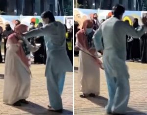 باكستاني يشارك مسن سعودي الرقص